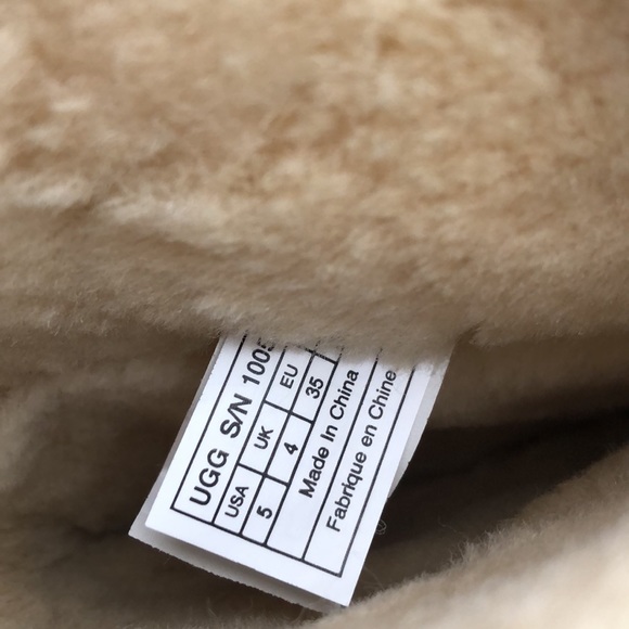 Tall Uggs size 5 - Picture 6 of 6